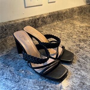 Women’s black heels